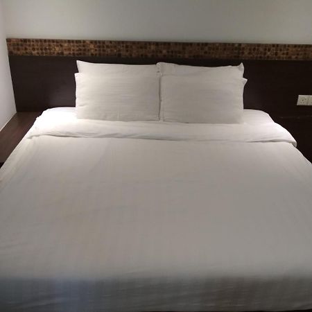 Classy Studio Apartment Kota Bharu Esterno foto